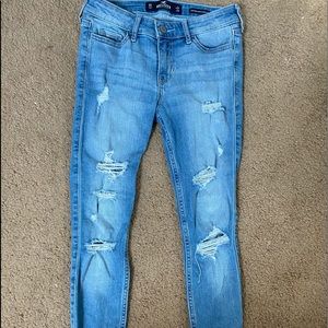 Hollister Low-Rise Super Skinny Crop